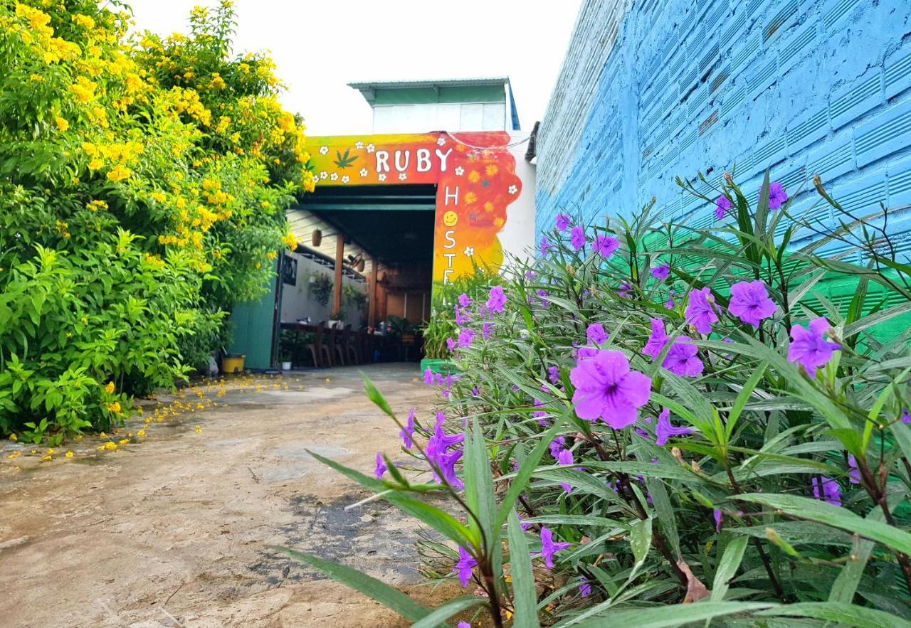 Ruby Phu Quoc Hostel Exterior photo